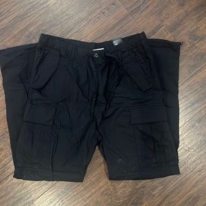 Men’s size medium H & M cargo pants